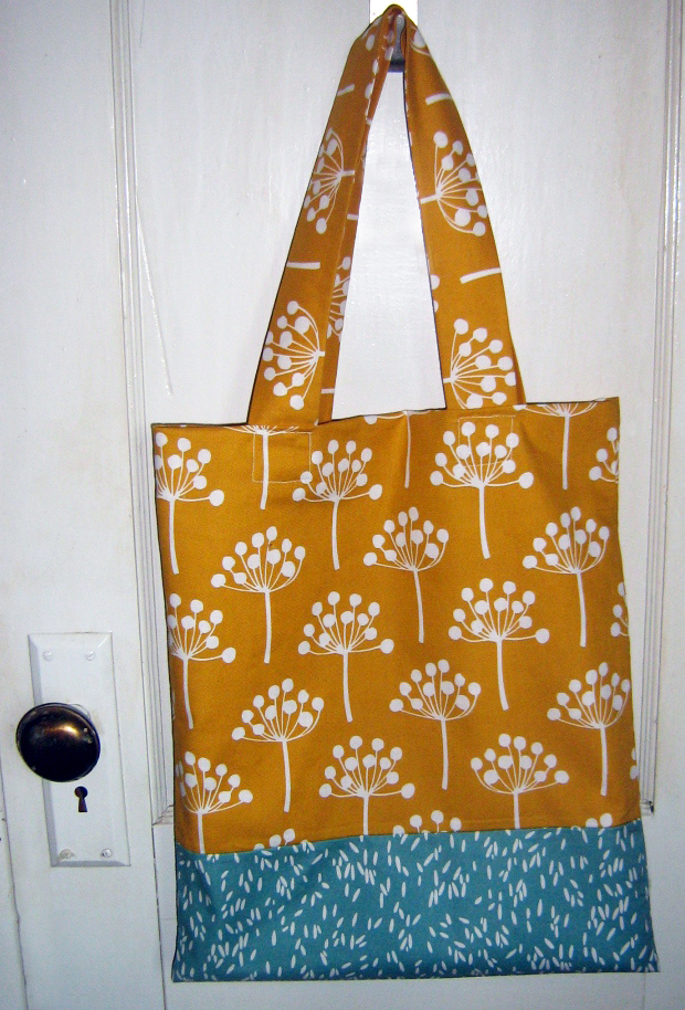 Echo Tote Bag | Willceau Illo News