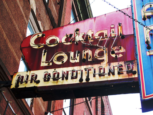 CocktailLounge